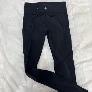 Black lululemon leggings